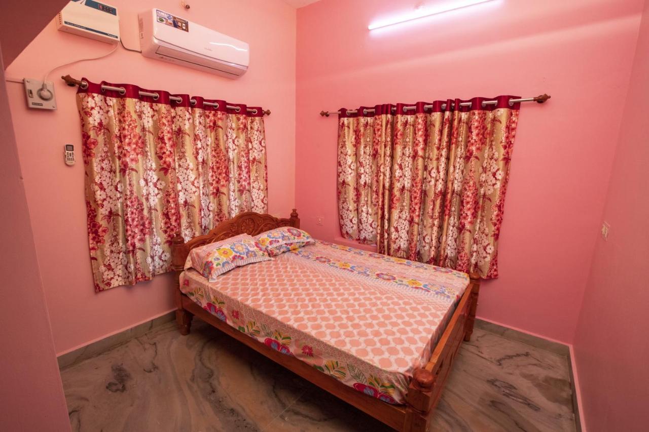 Phoenix Holiday Home Kanyakumari Esterno foto